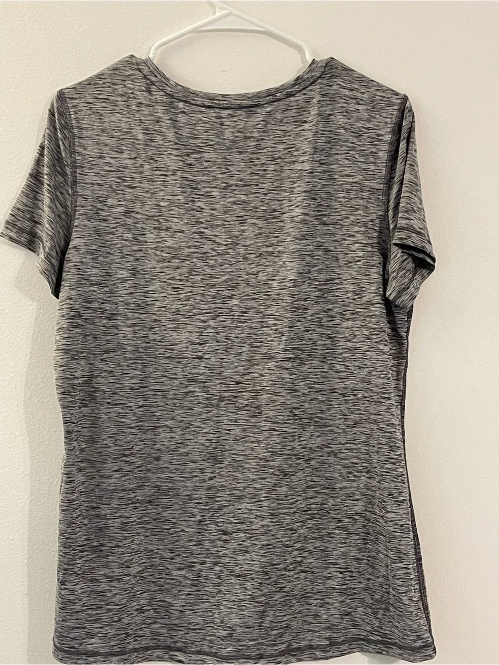 Nike Women's Heathered Gray V-Neck Short Sleeve Tee
